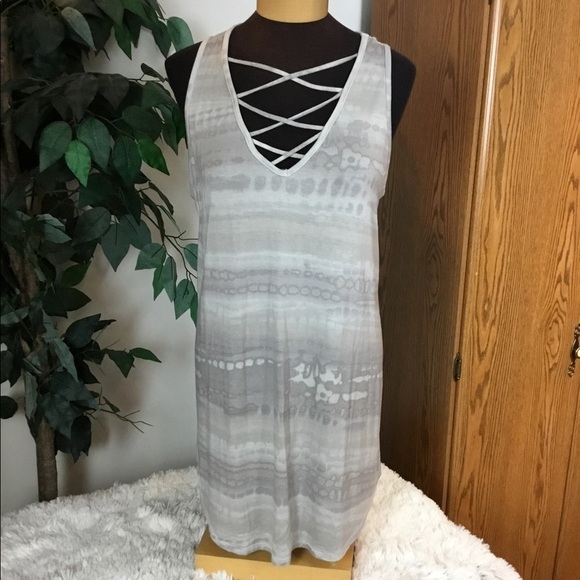 Maurices Tops - MAURICES L shades of gray criss/cross front tank